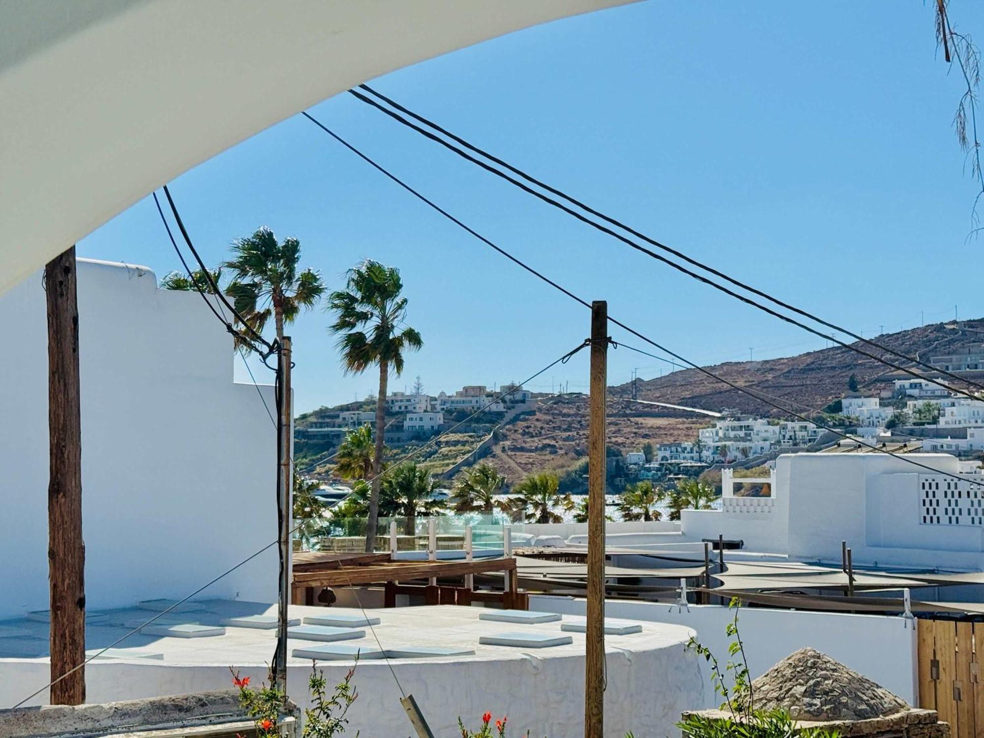 Stylish 2 Bd Escape With Patio At * Ornos (Mykonos)