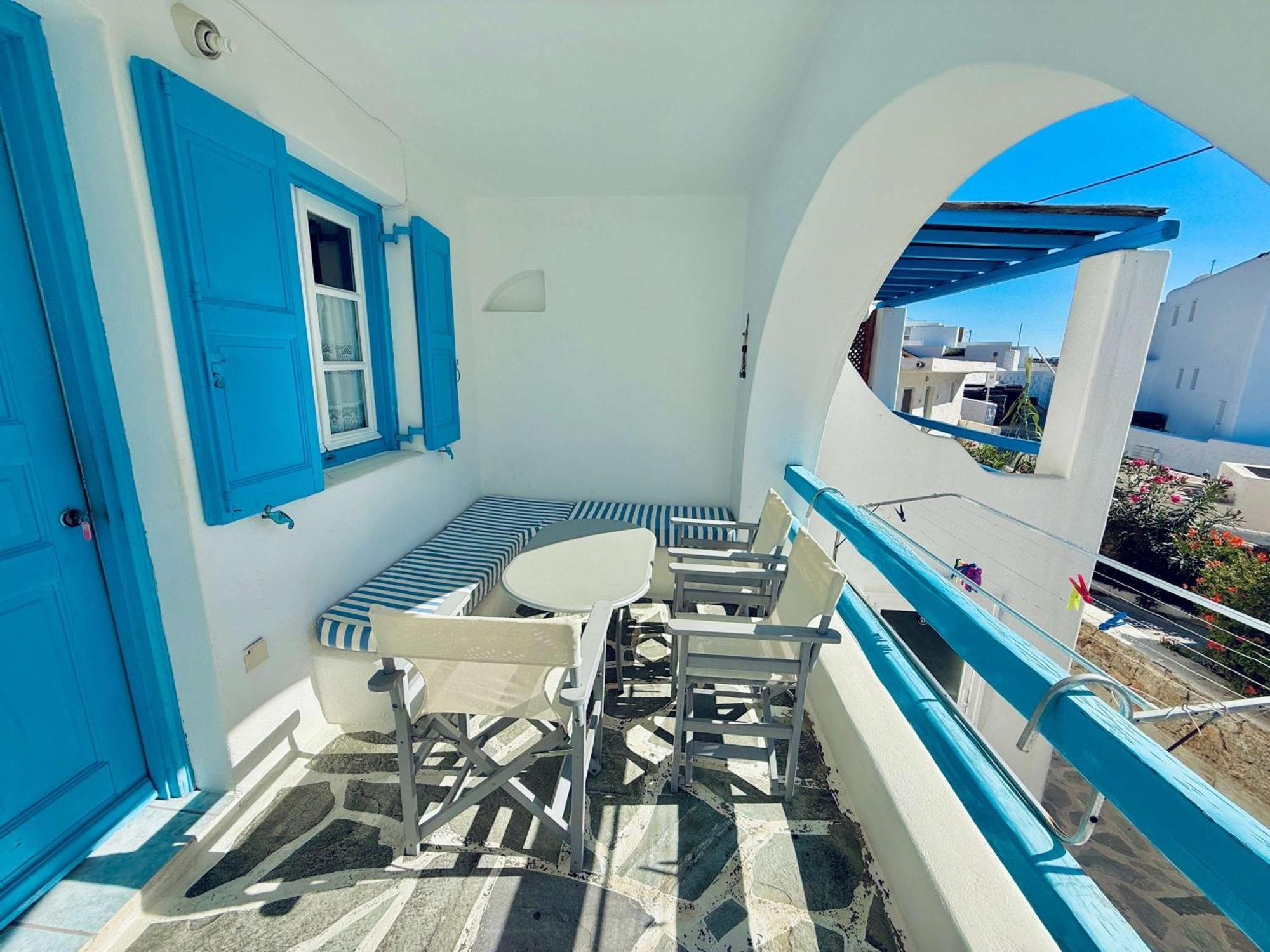 Stylish 2 Bd Escape With Patio At Apartment