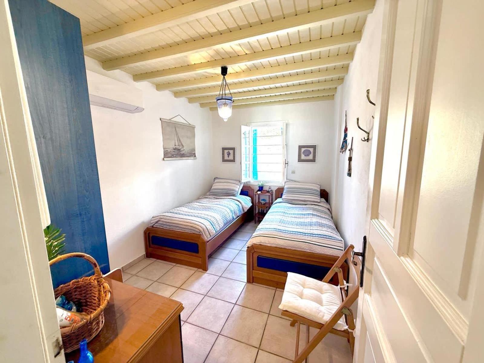 Stylish 2 Bd Escape With Patio At * Ornos (Mykonos)